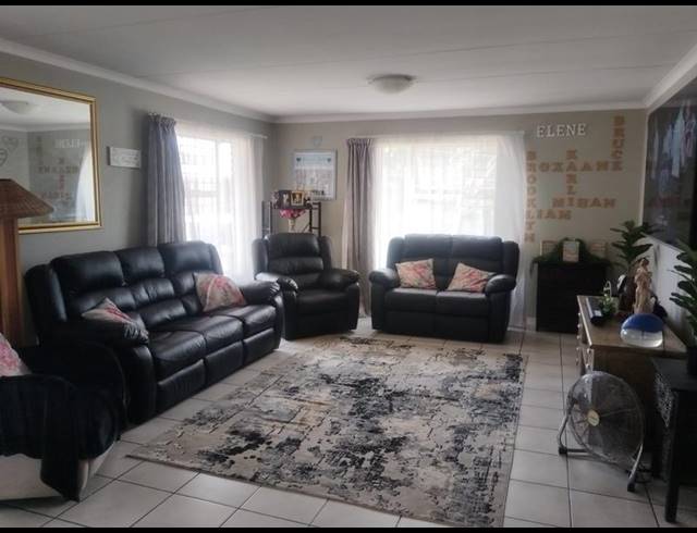 3 BEDROOM PROPERTY TO RENT IN STRUBENVALE